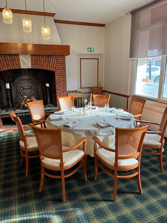 Hotel&Restaurant Le Cardinal Poix-de-Picardie Extérieur photo