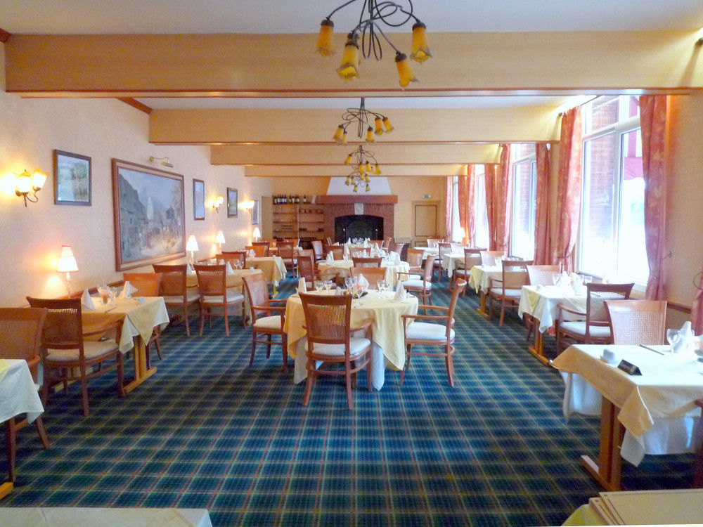 Hotel&Restaurant Le Cardinal Poix-de-Picardie Extérieur photo